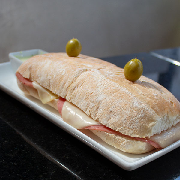 Sándwich Clásico