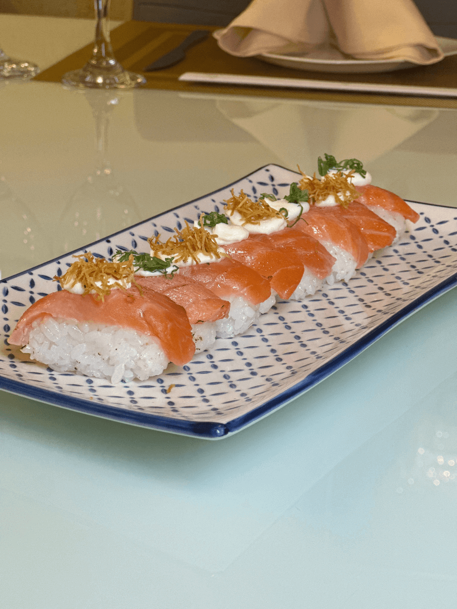 Nigiri de salmón
