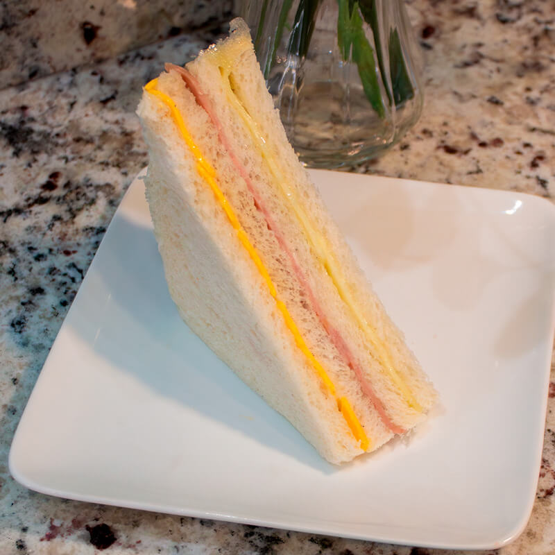 Sándwich Jamón y queso