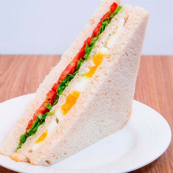 Sandwich de jamón y queso